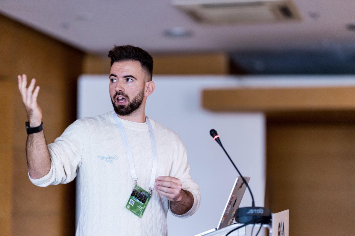 Dimitris Kiriakakis tweet media