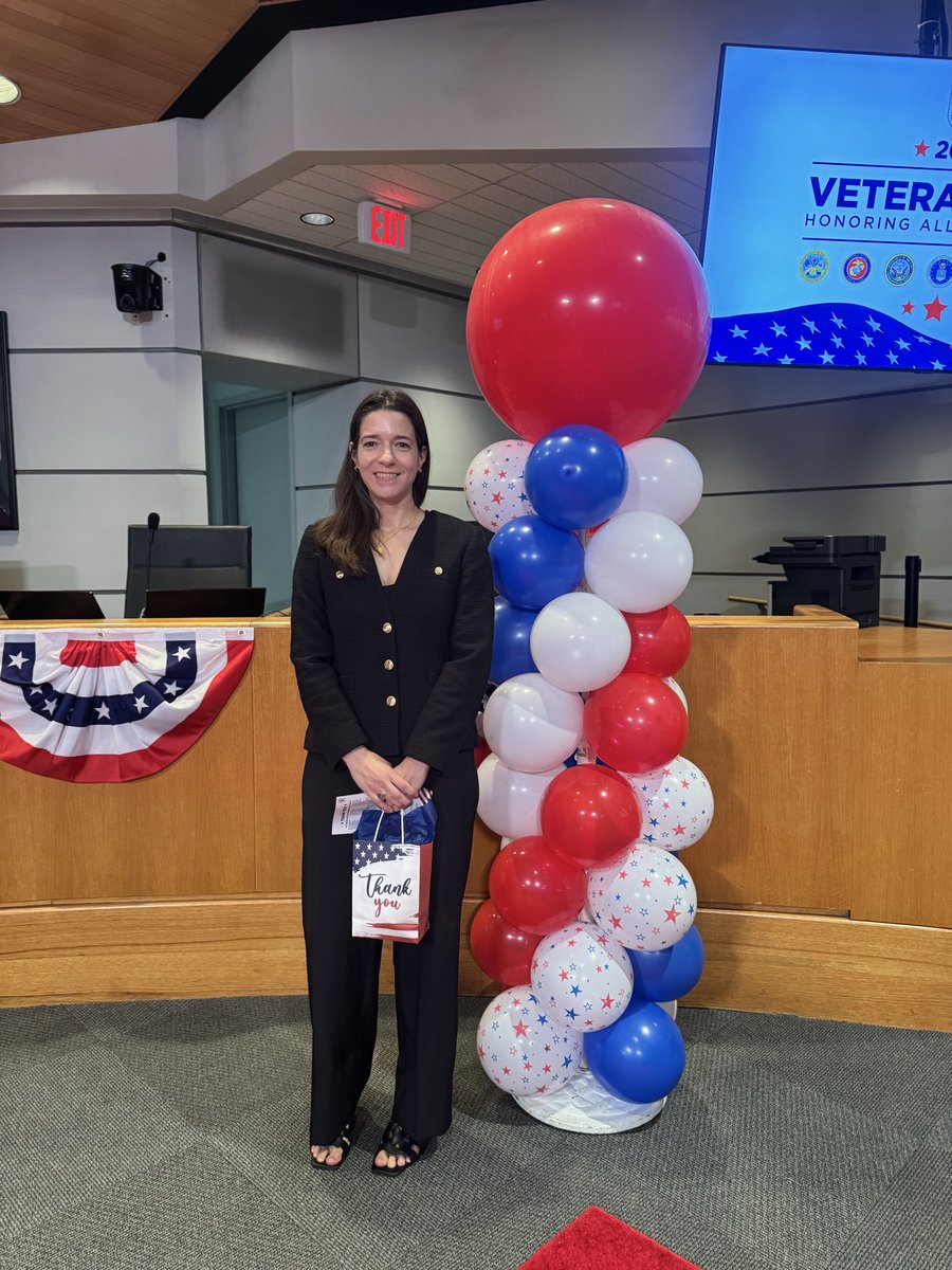 Edilia De La Vega tweet media