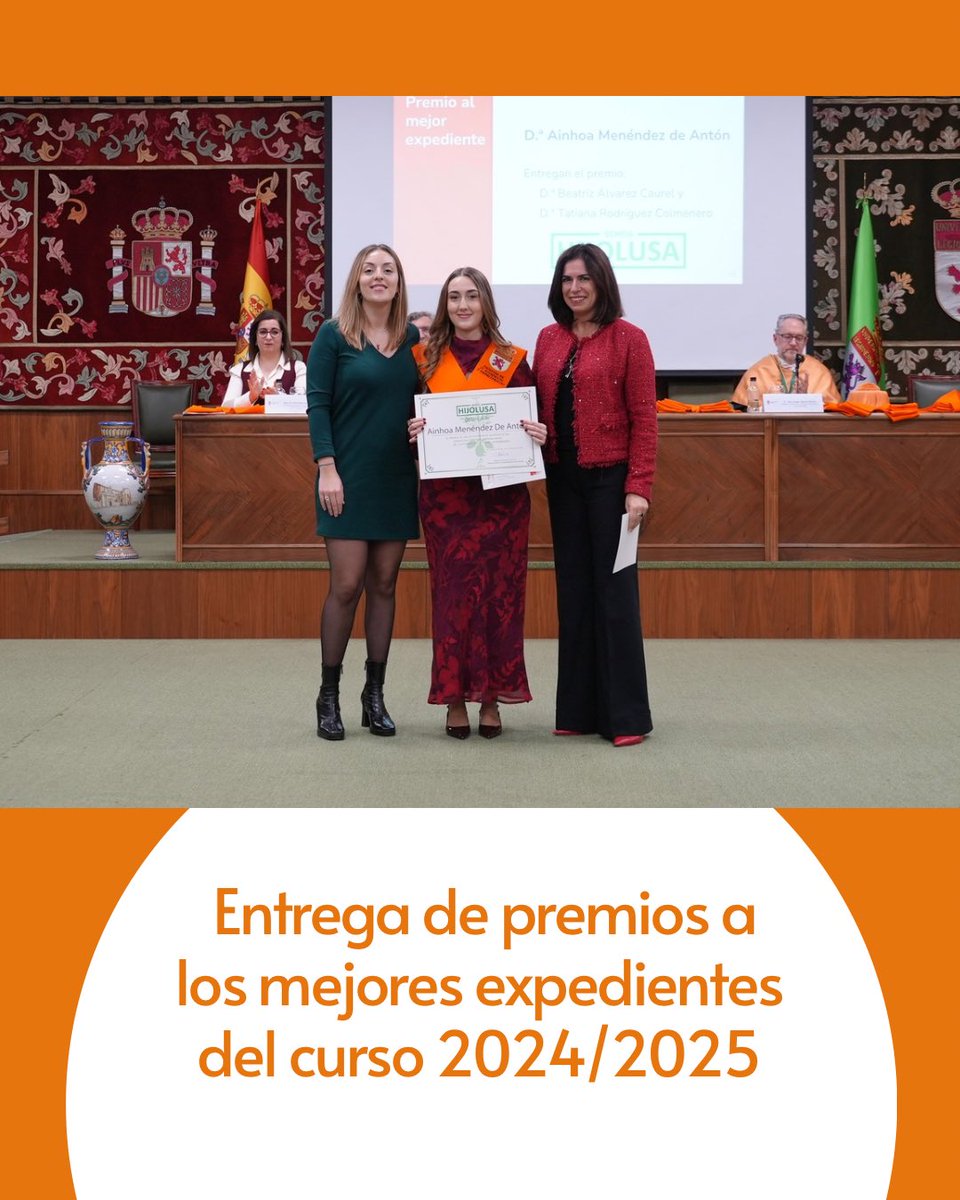 Facultad Ciencias Económicas y Empresariales León tweet media