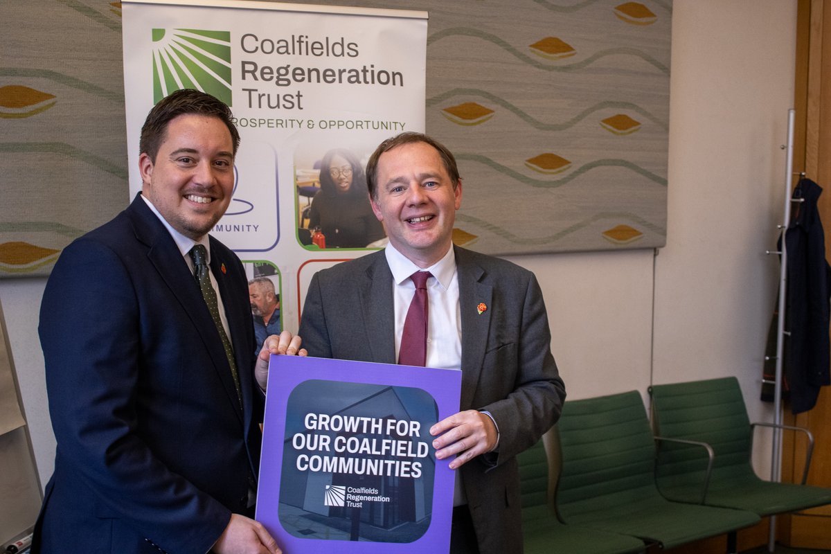 Great to see <a href="/RichardBakerMP/">Richard Baker MP</a> at our <a href="/CoalfieldsRegen/">Coalfields Regeneration Trust</a> MP Drop In yesterday.

We're looking forward to working with you for coalfield communities in #Glenrothes &amp; #Fife