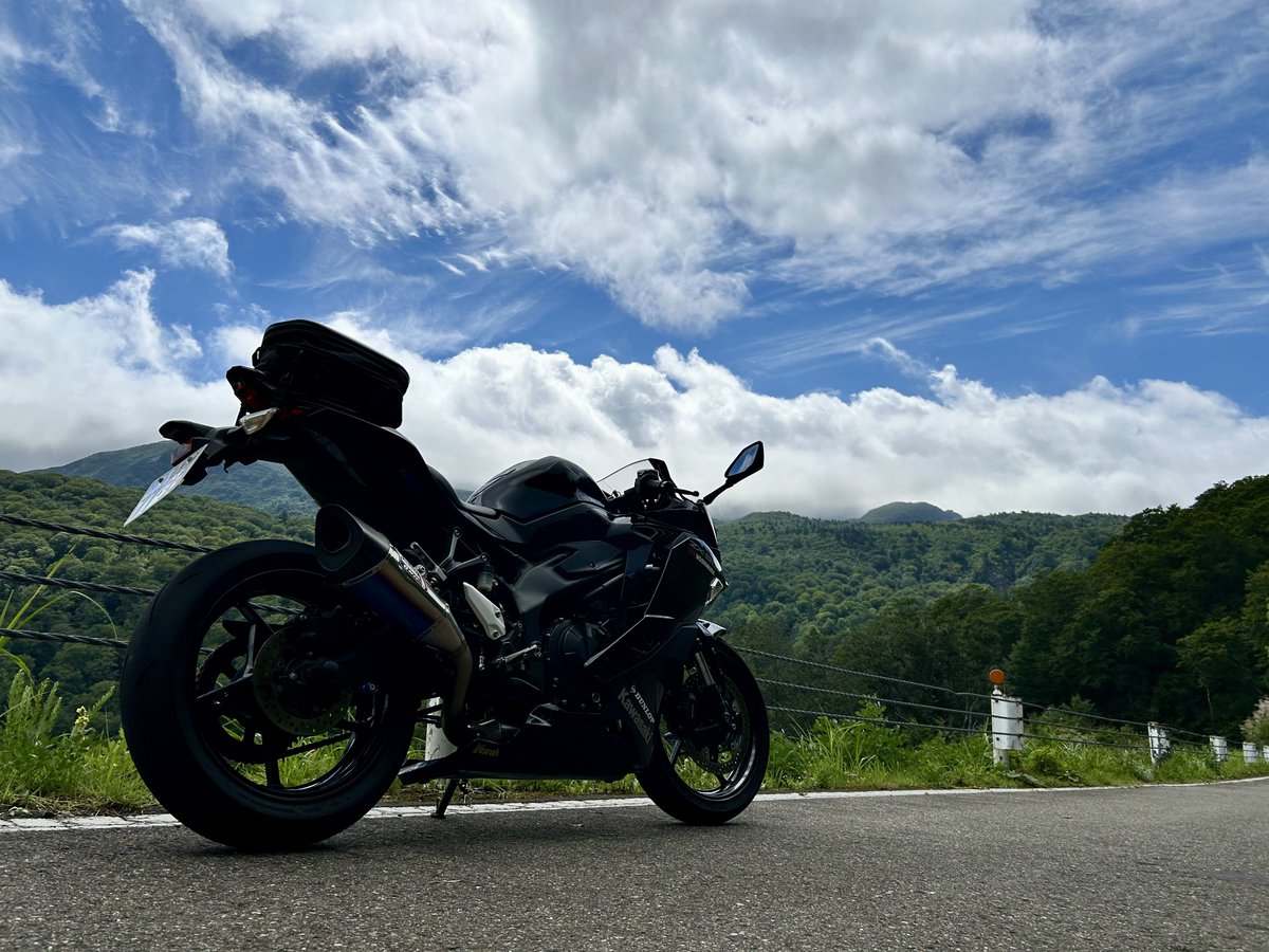 11月11日は4気筒の日 いいぞ〜4気筒は。なんたって4気筒だもの。