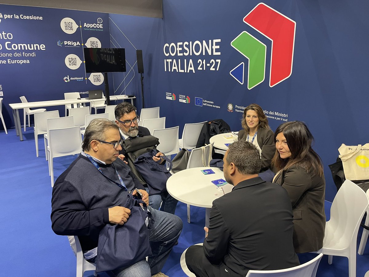 CapCoe2127's tweet photo. #ANCI2025 | Il PN #CapCoe ti aspetta allo stand del Dipartimento per le politiche di coesione e per il Sud per…
🔹 Workshop rivolti agli Enti locali che accolgono i nuovi funzionari del Concorso #RIPAM Coesione
#EUinmyRegion #FondiUE #CapCoe #OIS #assunzioni #CoesioneItalia https://t.co/DFaWRSibgb