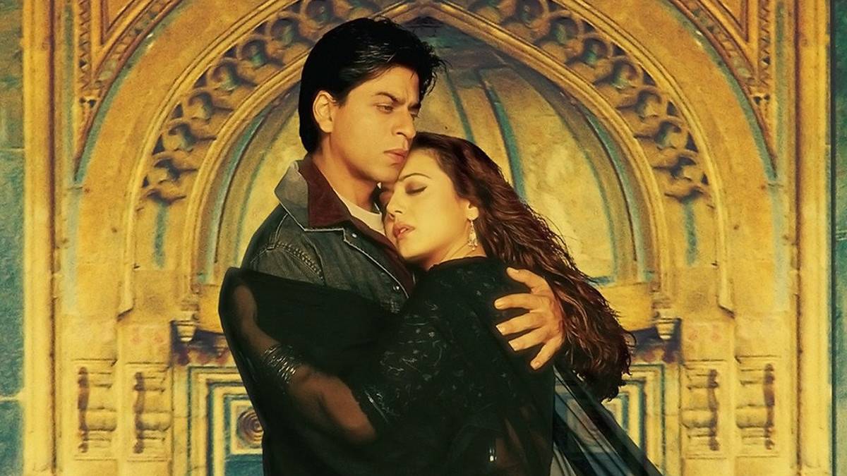 TheCineprism's tweet photo. "Just remember that there is a man across the border... who will give his life for you."

📆 21 years of Veer-Zaara https://t.co/m4jPC76KQP