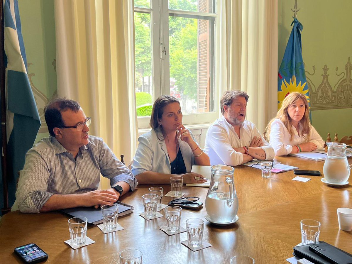 NerinaNeumann's tweet image. Ayer, desde los bloques de la UCR~Cambio Federal y la Coalición Cívica, recibimos a @UIPBA para dialogar sobre los desafíos de las industrias bonaerenses y la necesidad de una estructura impositiva más justa.

Las industrias son aliadas del desarrollo y necesitamos un esquema…