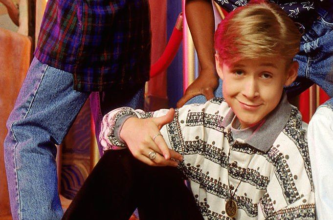 Disney_Wiki's tweet image. Happy Birthday, Ryan Gosling
He was a Mouseketeers in #TheMickeyMouseClub.
He also portrayed Bret McNulty #RoadToAvonlea, Scott Stuckey in #FlashForward and Alan Bosley in #RememberTheTitans.
He will also star in the upcoming   Star Wars film, #Starfighter.