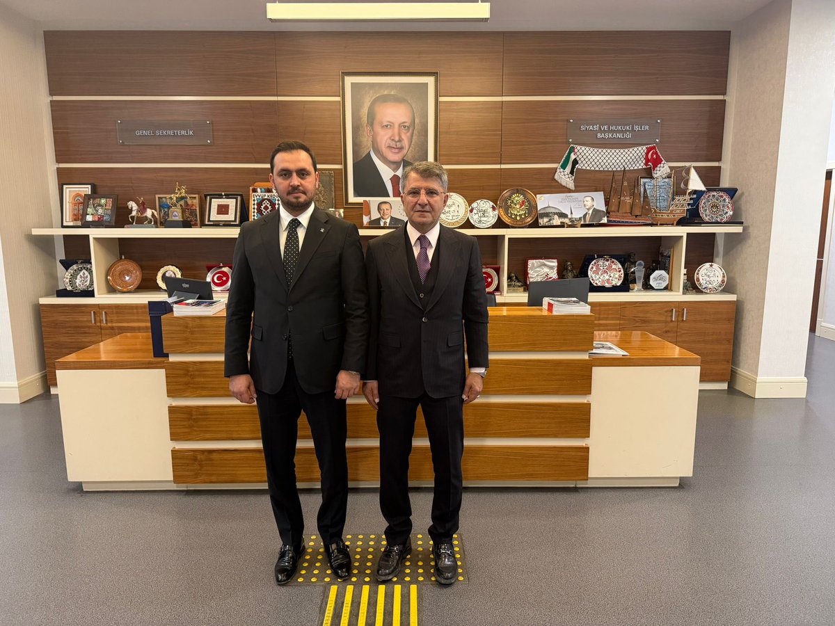 MKYK Üyemiz, Siyasi ve Hukuki İşler Başkan Yardımcımız, 26. Dönem Milletvekilimiz Sayın Ömer Serdar’ı Genel Merkezimizde ziyaret ettim.

Sayın Başkanımıza nazik misafirperverliğinden dolayı teşekkür ediyor, hayırlı çalışmalar diliyorum.