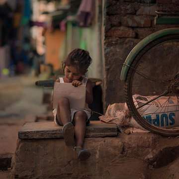 HH92_al's tweet image. ليست العثرات سبباً دائماً للنهايات ..
ربما أراد الله أن يصرف عنك سوءاً لم تعلمه ..💛💭