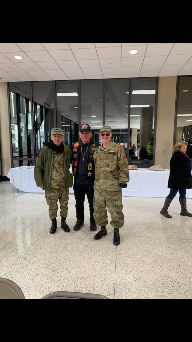 EMerfalen's tweet image. Honoring tradition, unity, and service. My brother and his fellow Grand Lodge members proudly represent the Armed Forces across Europe and the Middle East. A powerful reminder of brotherhood and duty in uniform.
#GrandLodge #MilitaryPride #Brotherhood #ServiceAndSacrifice