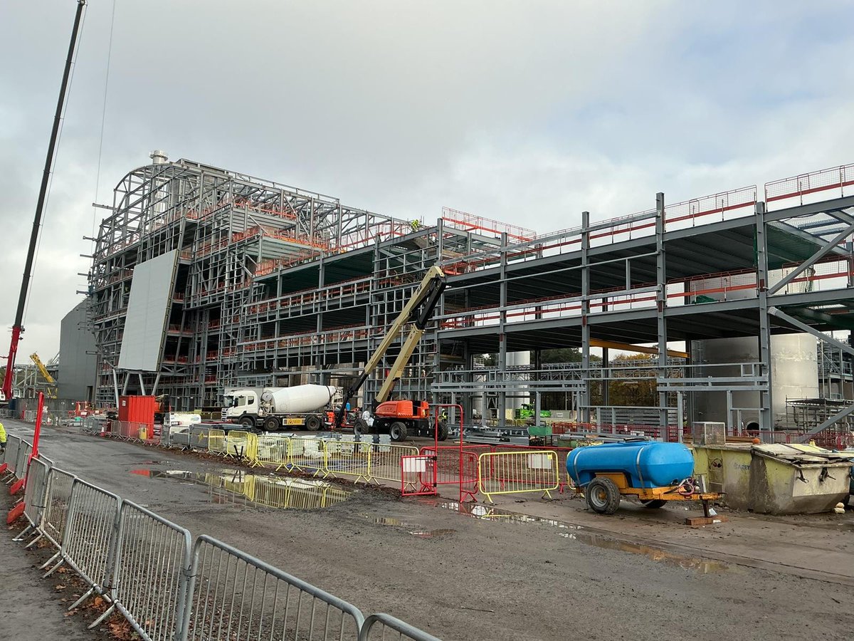 Works are progressing at South Clyde Energy Centre, Glasgow. Our package includes the detail, supply and install of over 5,000 m2 of Metfloor metal decking, some of which is magnelis coated. Along with the installation of 11,800 shear studs