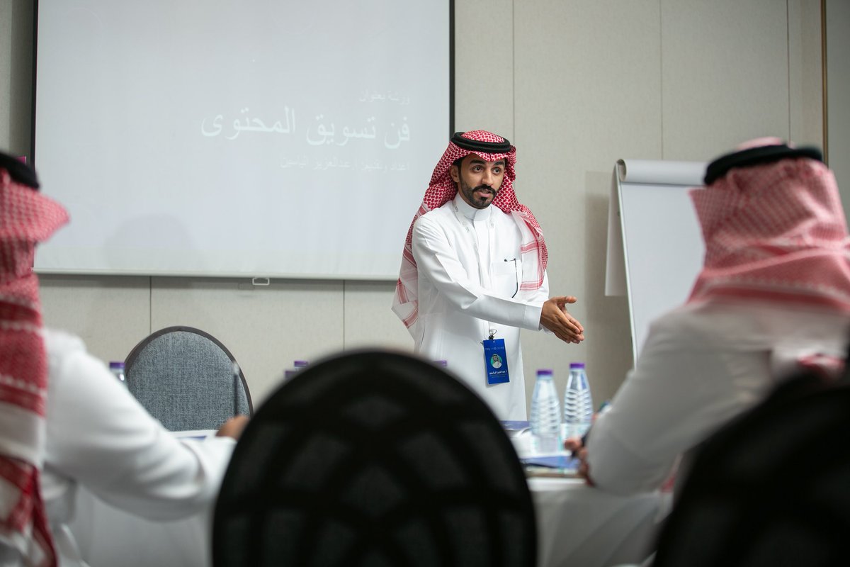 في #المسار_الإعلامي، اكتسب المتدربون خبرات في المواجهة الإعلامية وصناعة المحتوى الرقمي، مما عزز معارفهم ومهاراتهم في الاتصال والإبداع.🎥

#مسار_لتصل
#المعسكرات_المهنية