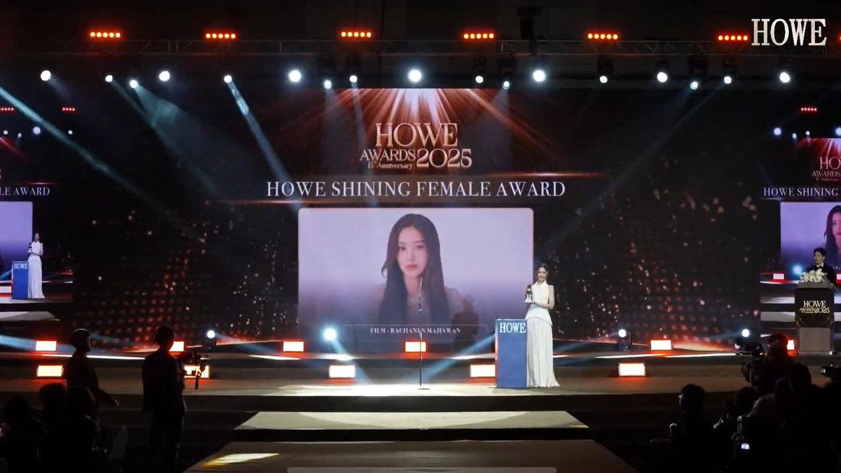 filmrachq's tweet photo. 😭🤍❤️‍🩹✨

NAMTANFILM STARLIGHT HOWEAWARDS 
#HOWEAWARDS2025xNamtanFilm https://t.co/WNGh3Y3Ujm