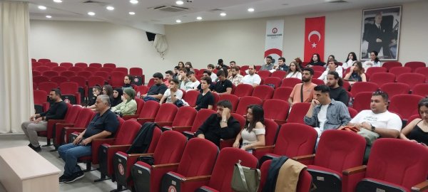 exchangeiste's tweet photo. İSKENDERUN TEKNİK ÜNİVERSİTESİ’NDE ERASMUS+ PROGRAMLARI TANITIM TOPLANTISI DÜZENLENDİ

Haber linki:

https://t.co/9Z9yzITr5M https://t.co/zJL67WFzg7
