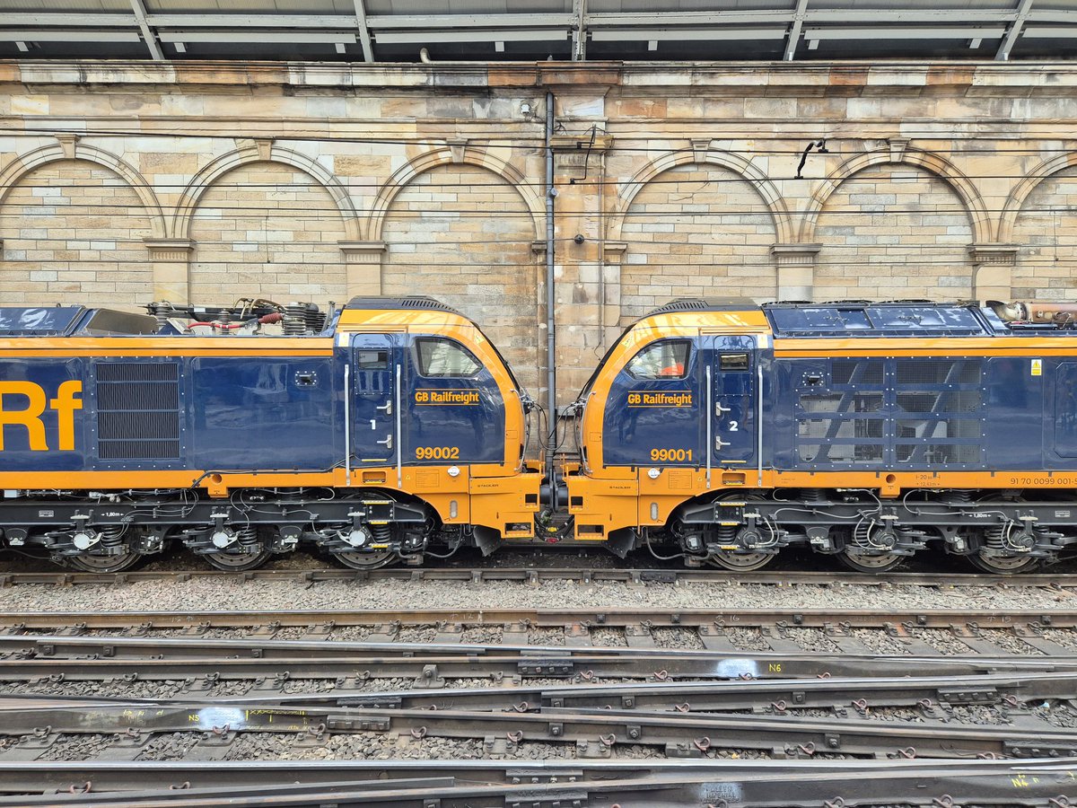 Lewis Bergen ( == Rail == ) tweet media