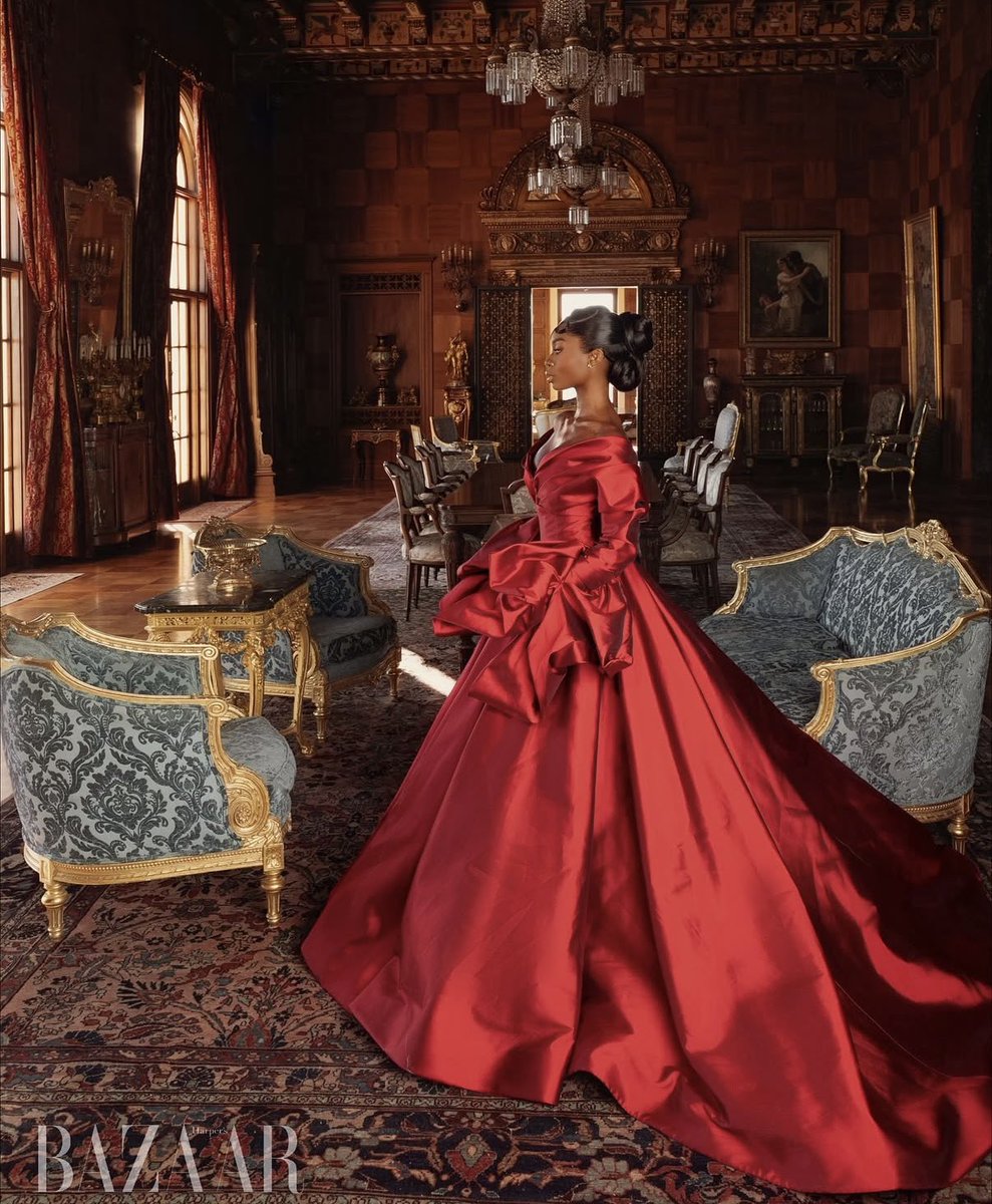 KMay_TV's tweet image. 💫 Olandria Carthen revela en Harper’s Bazaar:

“Quiero inspirar a mi comunidad y apoyar a las HBCUs. Estoy en la etapa más creativa de mi carrera… ¡emocionada por lo que viene!” ✨🎨

#OlandriaCarthen #HarperBazaar #Inspiración #HBCU