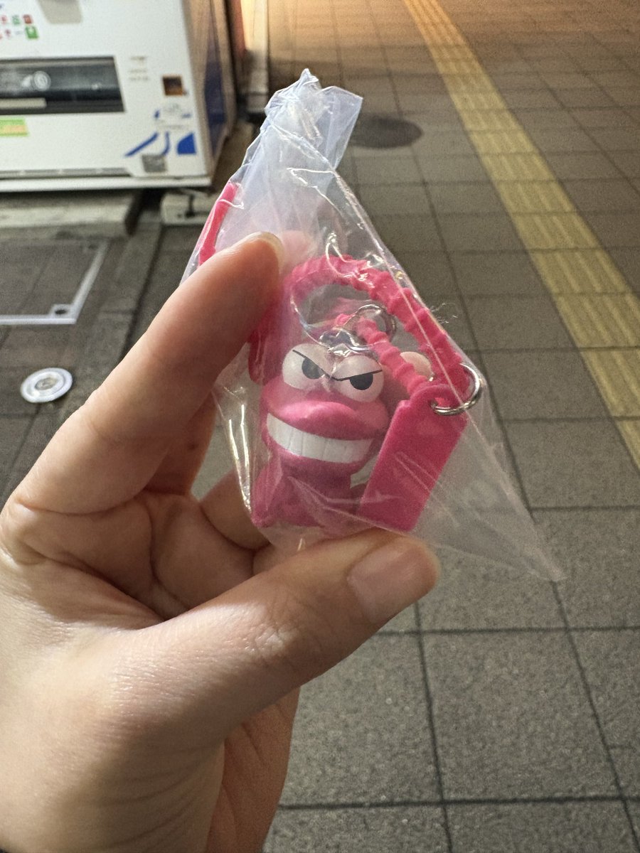 supaidapon's tweet photo. 【交換】
クレヨンしんちゃん カラフルマルチチャーム ガチャ 

譲） ワニ山さん

求） ひまわり

手渡しのみ
池袋改札内外どっちでも　新宿改札内
〜大宮駅改札内外どっちでも https://t.co/dRbkxlLXUd