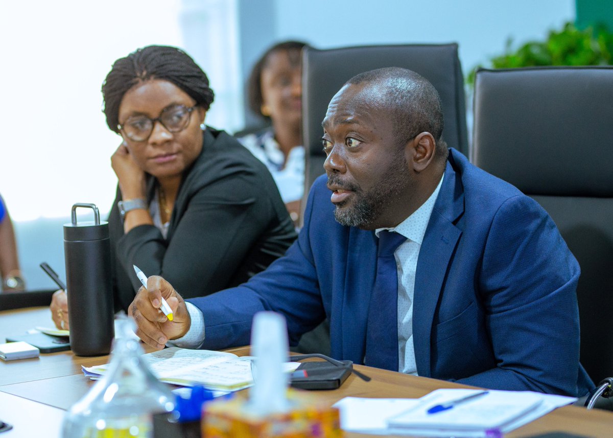 WHOGhana's tweet image. The Ghana Medical Trust Fund (GMTF) seeks to improve access to specialised care in Ghana.

As part of @WHO’s mission supporting Free #PHC, the joint @WHOAFRO &amp;amp; country office team met with the GMTF team to discuss implementation processes for establishing the fund.