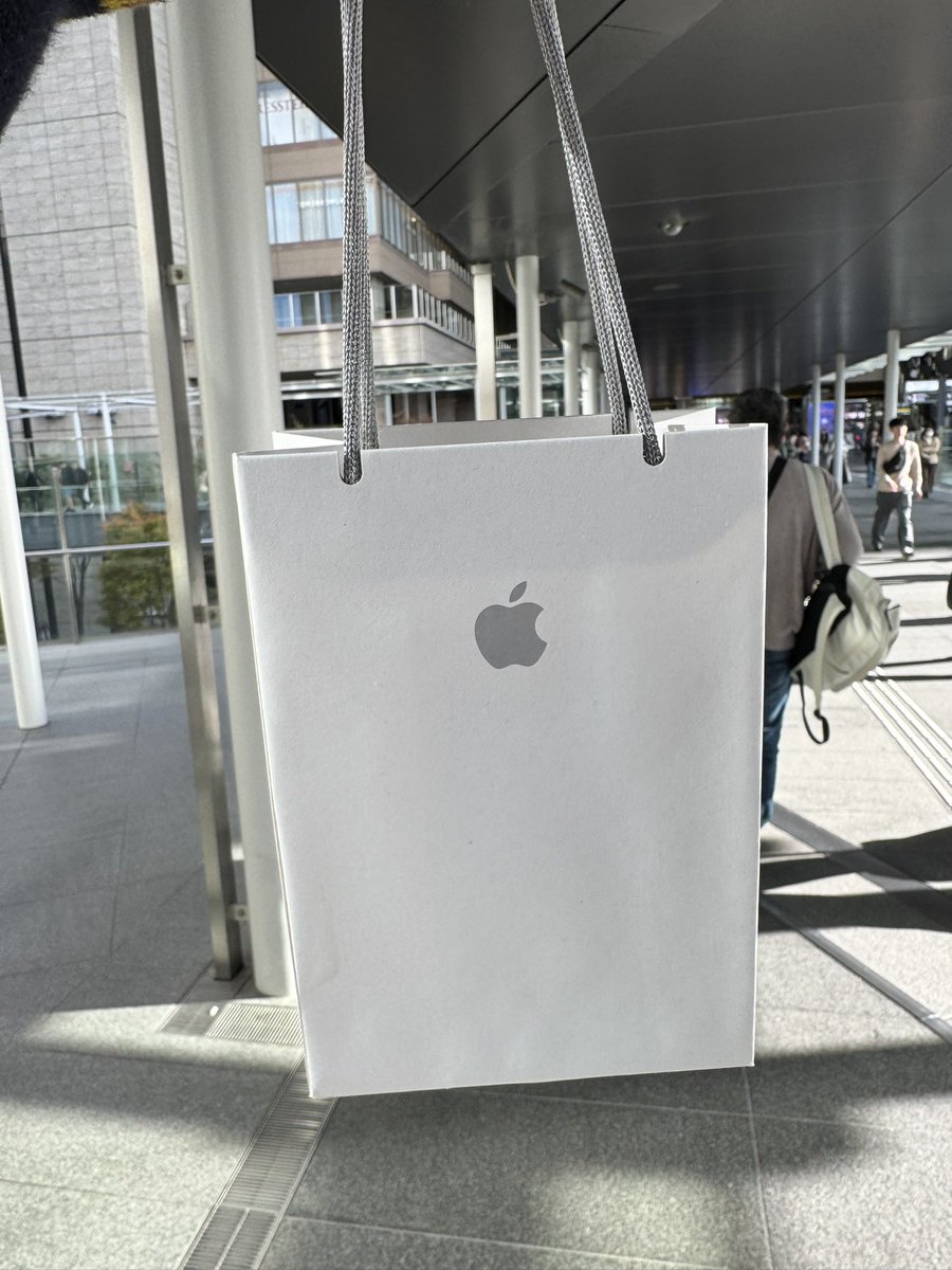 cycle_TARMAC's tweet photo. パチ勝った、iPhone買った https://t.co/YfGnXPNfuE
