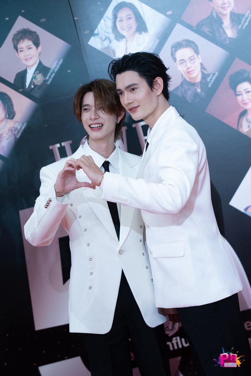 PRSociety_G's tweet photo. กลับมาเดินพรมกันต่อ กับ"พูห์ - พาเวล"  ในงานHOWE AWARDS 2025

PPV AT HOWE AWARDS 2025
#HOWEAWARDS2025XPoohPavel
#PoohPavel #พูห์พาเวล 
#HOWEAWARDS2025 https://t.co/9DpJAmoVDo