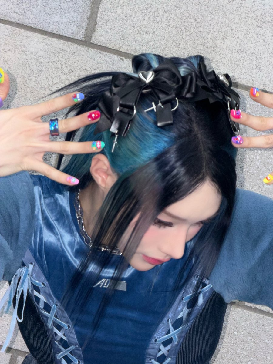 XLOV_official's tweet image. [📸]

251111 SBS funE 더쇼

#RUI G͜͡o͜͡o͜͡d͜͡(*ˊᵕˋ*)੭ ੈ❤︎

#XLOV #엑스러브 #루이
#Rizz #XLOV_Rizz
#UXLXVE #XLOV_UXLXVE