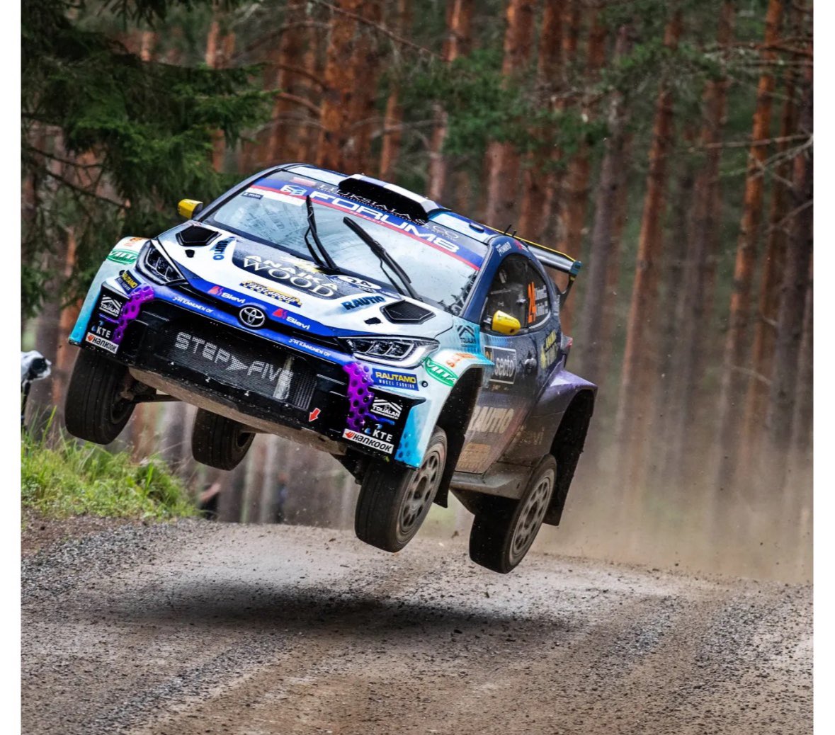 Tänään 21:00 #roopekorhonen mun vieraana twitch.tv/officialkristi… kanavalla. Tuu messiin. Paljon mielenkiintosta tarinaa menneestä ja tulevasta. Roope ja Anssi taistelee vielä mm-mitalista. Photocredit <a href="/meritapix/">Meritapix</a>