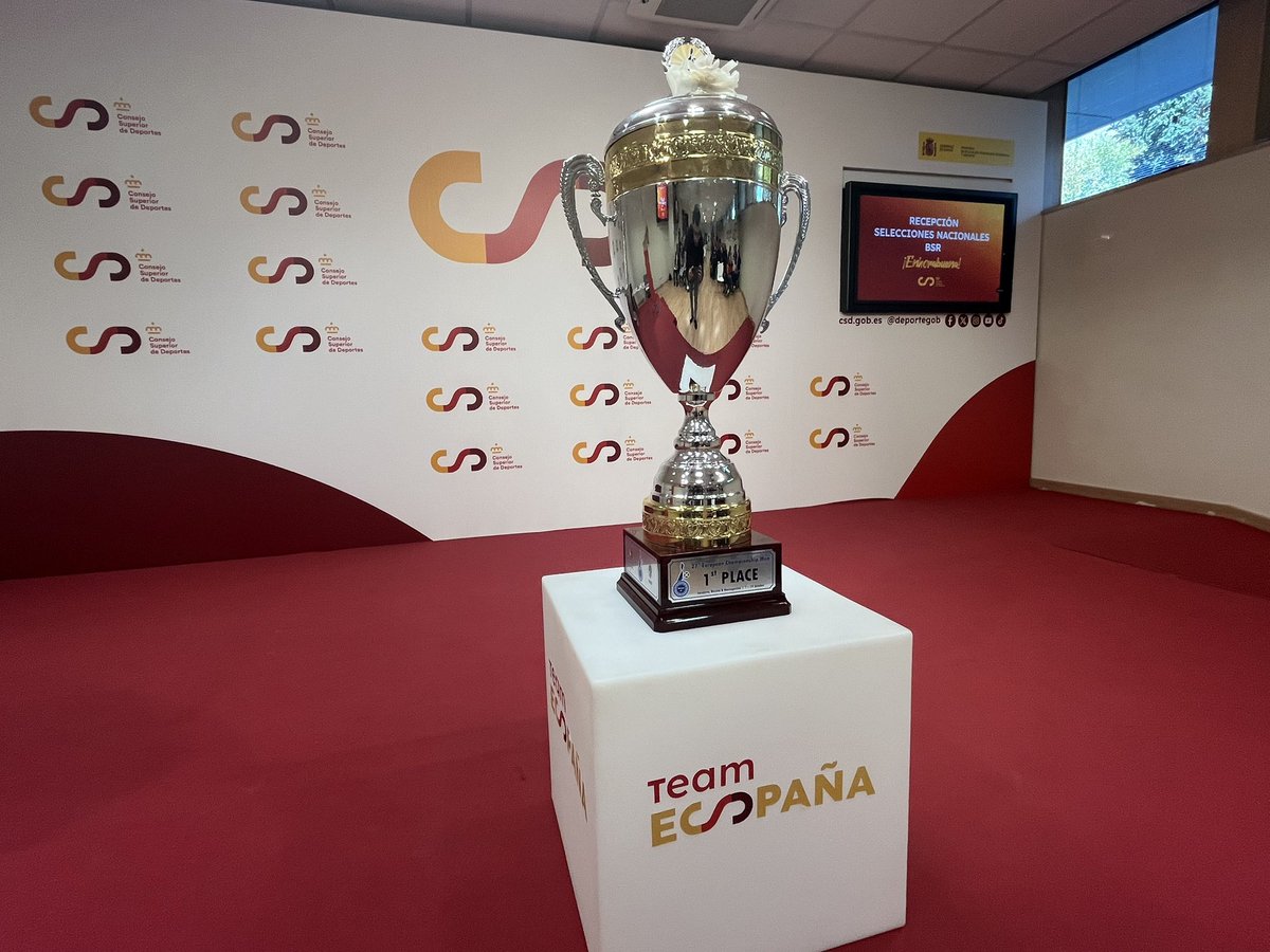 Hoy estamos en el <a href="/deportegob/">CSD</a> para recibir el caluroso homenaje a los #TeamESP 🇪🇸 por sus 𝐁𝐑𝐈𝐋𝐋𝐀𝐍𝐓𝐄𝐒 éxitos en el Europeo de Sarajevo 2025

Selección masculina, campeones de Europa 🚀

Selección femenina, medalla de bronce 
🥉 

#BSREspaña | <a href="/FEDEDDF/">FEDDF</a> | <a href="/deportegob/">CSD</a> |