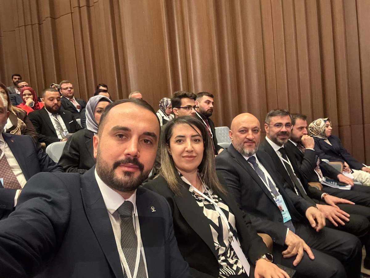 175. Genişletilmiş İl Başkanları toplantısını Sn.Cumhurbaşkanımız Recep Tayyip Erdoğan’ın riyasetinde gerçekleştiriyoruz. 

Rabbim hayırlara vesile kılsın.