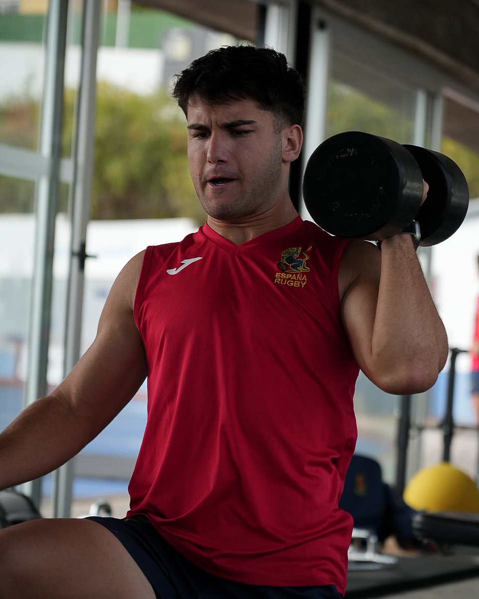 ferugby's tweet image. 𝐆𝐲𝐦 𝐭𝐢𝐦𝐞💪🏻

#LoQueNosUne | #Leones7s #TrainingNonStop