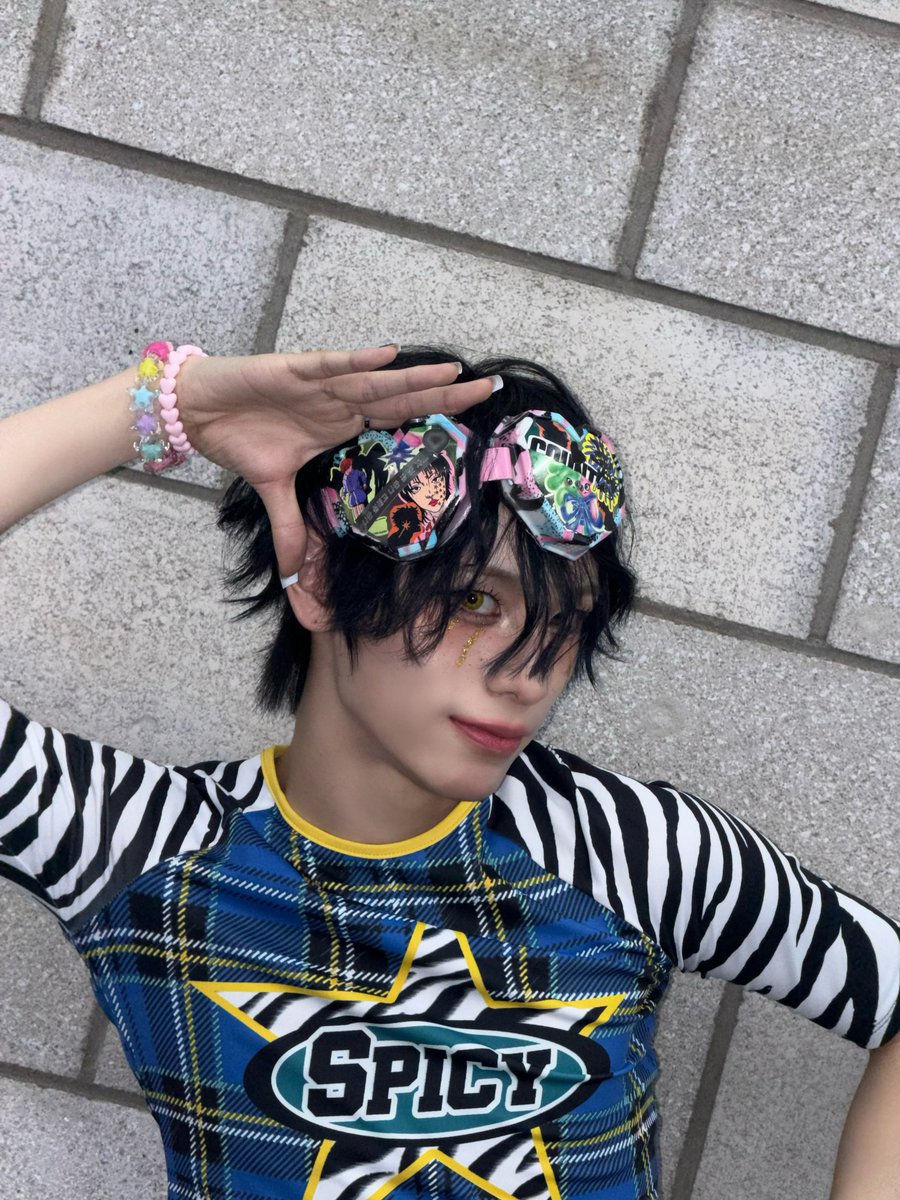 XLOV_official's tweet image. [📸]

251111 SBS funE 더쇼

#HARU  G͜͡o͜͡o͜͡d͜͡(*ˊᵕˋ*)੭ ੈ❤︎

#XLOV #엑스러브 #하루
#Rizz #XLOV_Rizz
#UXLXVE #XLOV_UXLXVE