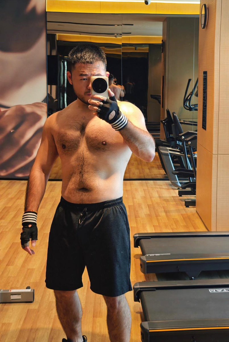 7月から今まで、体型は全く変わっていないようですね。😅