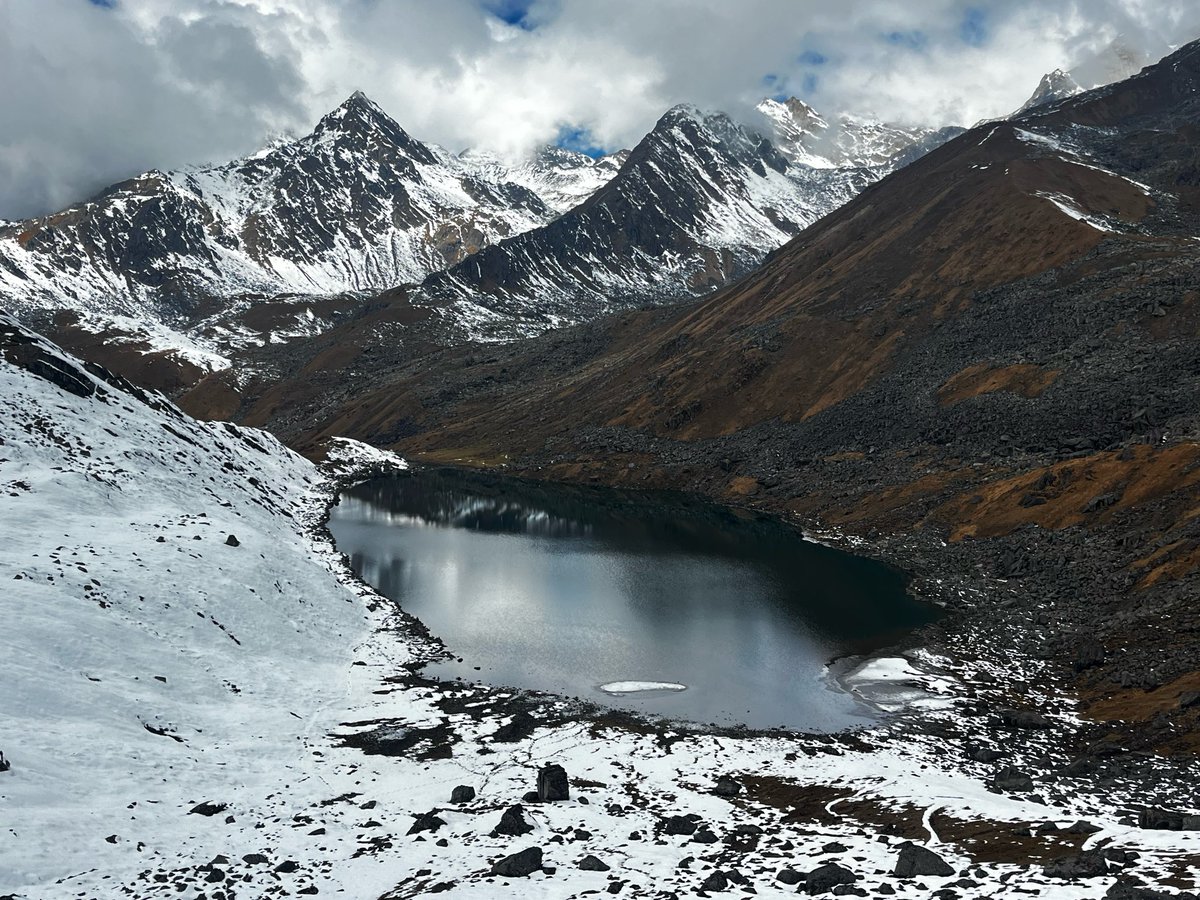 mountain_trex's tweet photo. Vasuki Tal 
#vasukital https://t.co/pl57wwGrAS