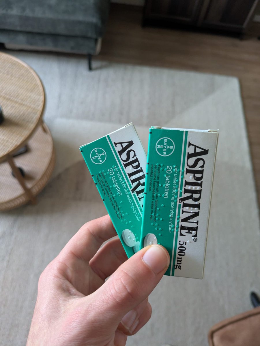 FertilityMaxx's tweet image. Aspirin. 

Anti-inflammatory
Pro-metabolic
Anti-stress
Pro-fertility

Low-dose aspirin improves uterine blood flow, lowers cortisol &amp;amp; prolactin, and protects mitochondria. 

Peat called it “a brake on stress.”

Cheap. Simple. Misunderstood.