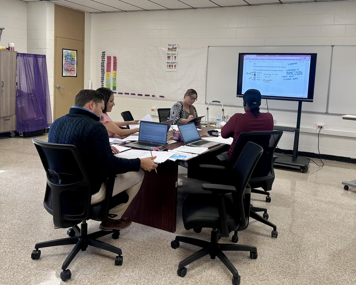 Monika Robinson tweet media