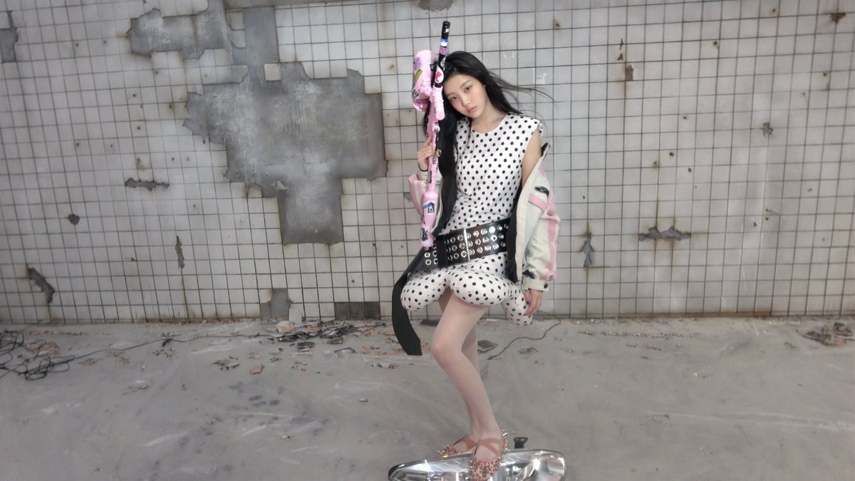 BELIFTLAB's tweet image. NOT MY NAME Photo 🏎 🕶🔫 - #WONHEE #원희

2025.11.24 6PM (KST)
#ILLIT #아일릿
#NOT_CUTE_ANYMORE #NOT_MY_NAME