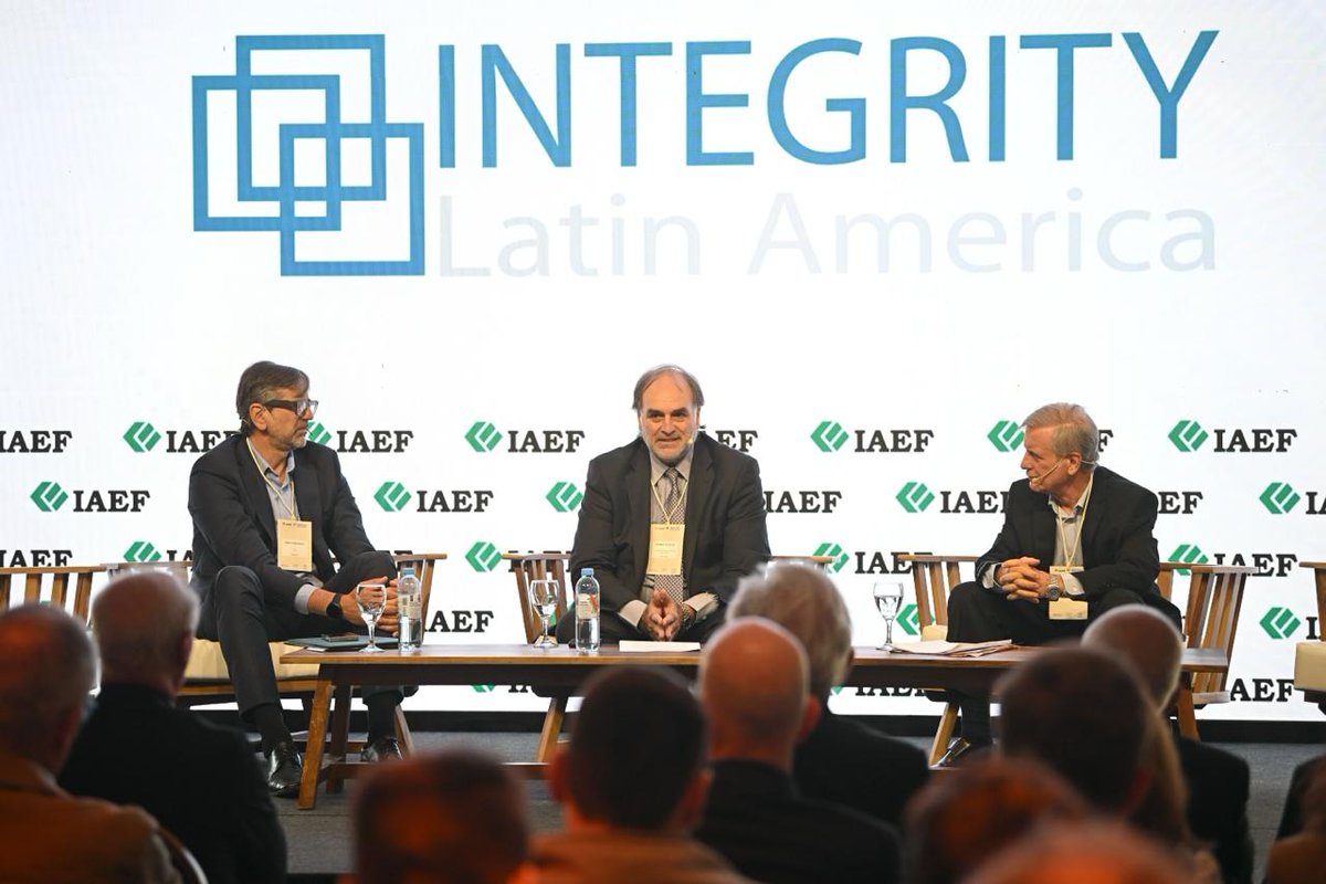 🔴 ¡Seguí en vivo el 20° Simposio de Mercado de Capitales y Finanzas Corporativas!
🔗 youtu.be/gWfQQQvz_XA

✨ No te pierdas el evento que marca agenda en el sector financiero.

¡Te esperamos!

Auspiciantes
<a href="/a3mercados/">A3 Mercados</a> | <a href="/ProgramaCFI/">Certificación Financiera Internacional del IAEF</a> | <a href="/BancoNacion/">Banco Nación</a> | BST | <a href="/BYMAOficial/">BYMA</a> |