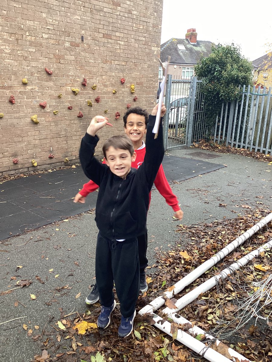 ysgolycastell's tweet image. Children from Dosbarth Penrhyn enjoying some active maths this morning. #addition #subtraction #exercise 🧠 🏋️