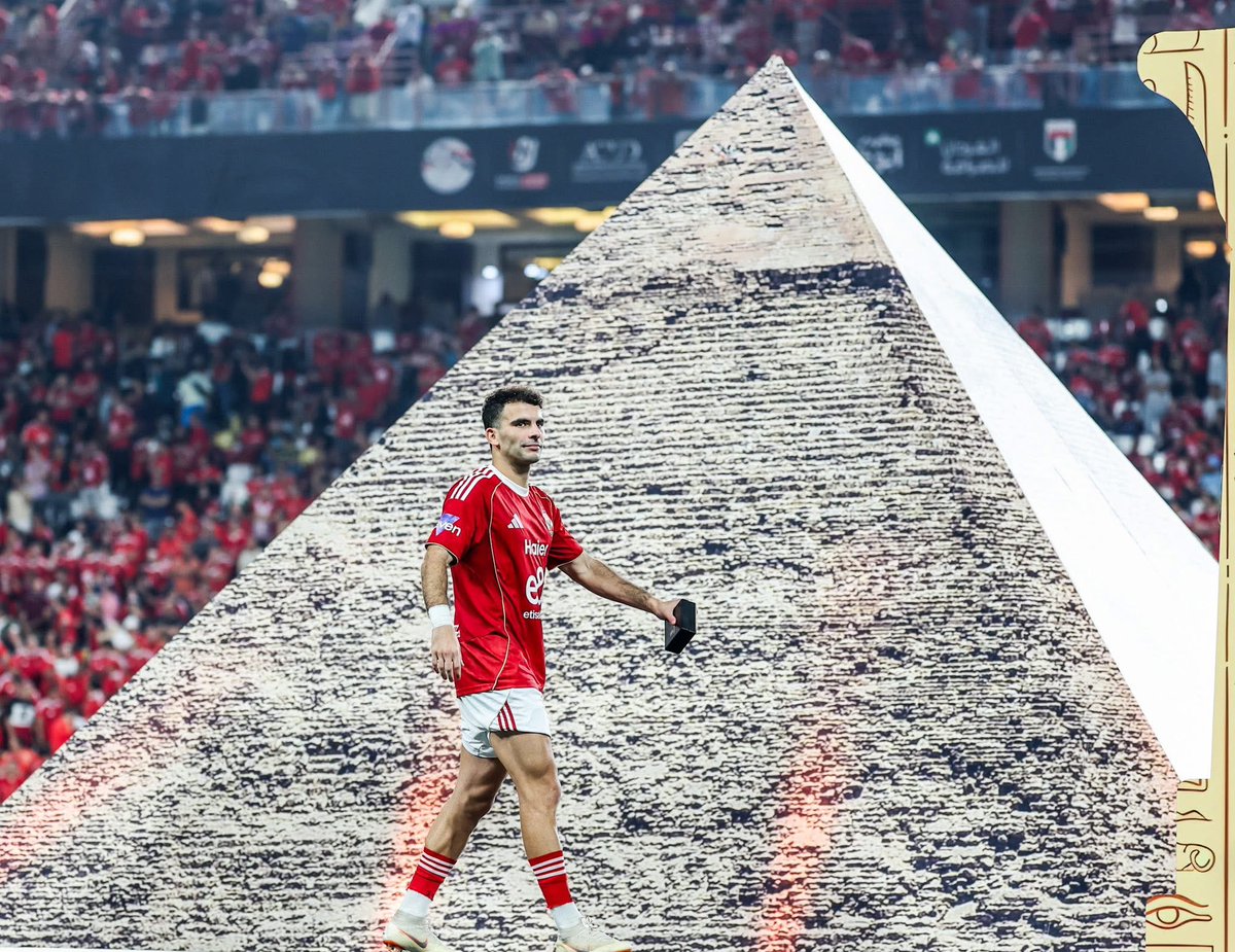 عاش الهرم الرابع 🤴

#الاهلي_الزمالك