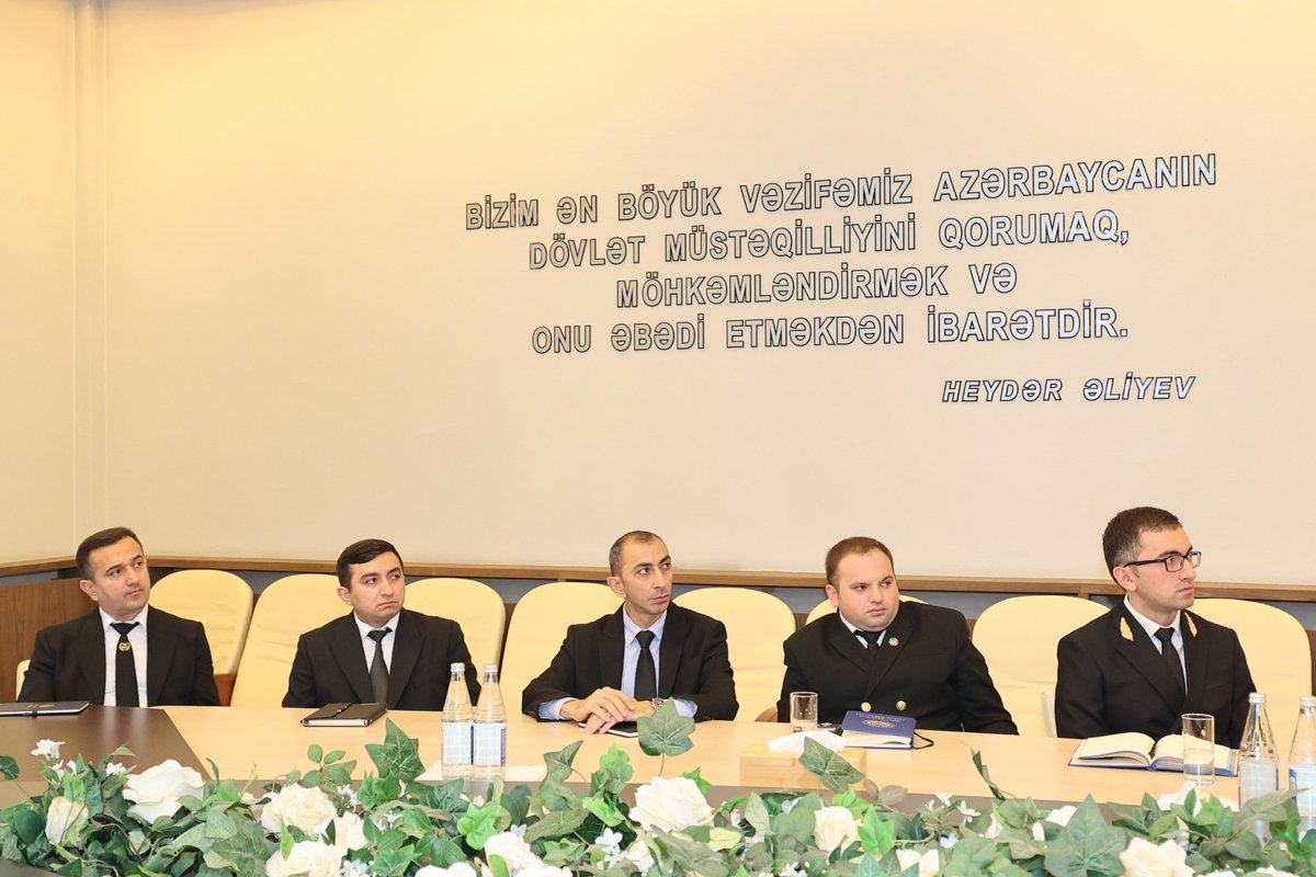 MaritimeAz's tweet photo. Dövlət Dəniz və Liman Agentliyində Konstitusiya Gününə həsr olunan tədbir keçirilib.
Ətraflı: https://t.co/bVHYRQqign
#DDLA #KonstitusiyaGünü https://t.co/dkxSae9TJN