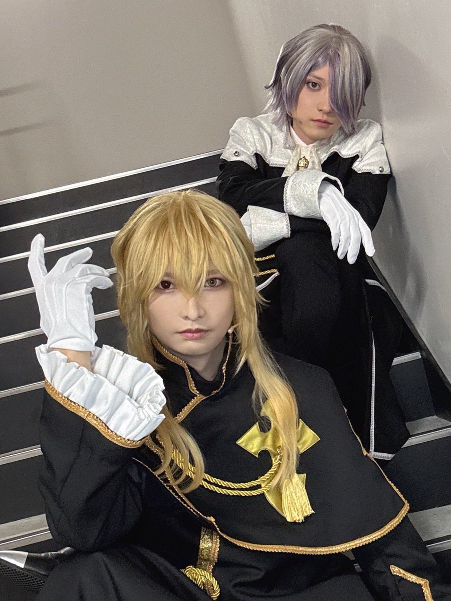 IKKEI_YAMAMOTO's tweet photo. #パンミュ 8公演目ありがとうございました！

ヴィンセント様と写真を撮ったよ🎵

二人のシーンはすごく緊張感あって大好き！
楽屋ではすっごい優しいんだよ💓 https://t.co/aNZOz9q2Ox