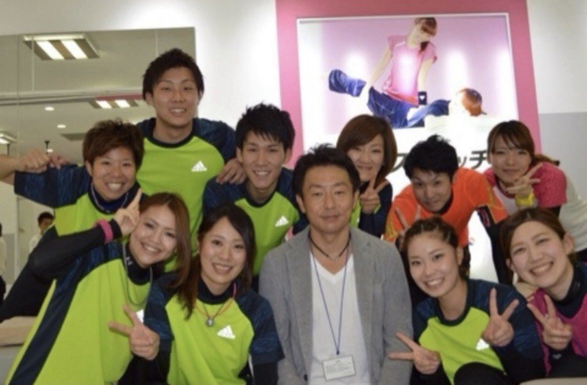 入社して13年目？
育成6年目？
に突入 =͟͟͞͞ ( ¨̮ )

前職の反省から
次の会社では"辞めない"だけを
モットーに入社したのがDS関西1号店🏳️‍🌈

本気で辞めそうだったのが
店長3年目と育成3年目。

諦めなければ状況も時代も変わって結局良い経験に...♪*ﾟ

💎初志貫徹×千変万化💎