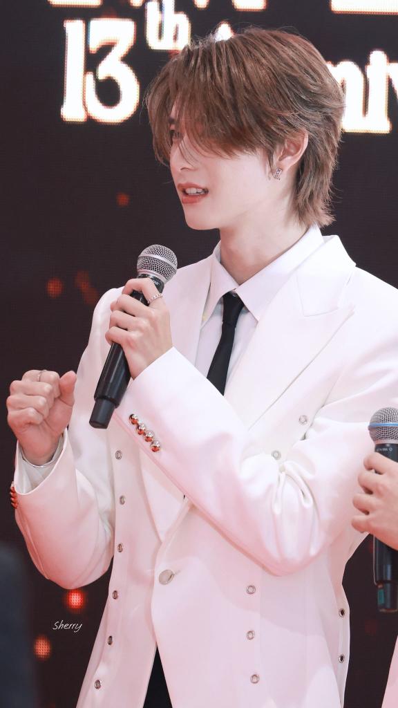 Wine_Sunset_'s tweet photo. 怎么这么美的 https://t.co/6dX9cZJTa6