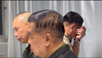 “นายกฯ อนุทิน” น้ำตาไหล เยี่ยม4 ทหารบาดเจ็บ เหยียบทุ่นระเบิด  ยันดูแลเต็มที่ เตรียมส่งตัวไปรักษาต่อที่กรุงเทพ สั่งทำอุปกรณ์ขาเทียมอย่างดีให้  

เผยในหลวง ทรงรับไว้เป็นคนไข้ในพระบรมราชานุเคราะห์