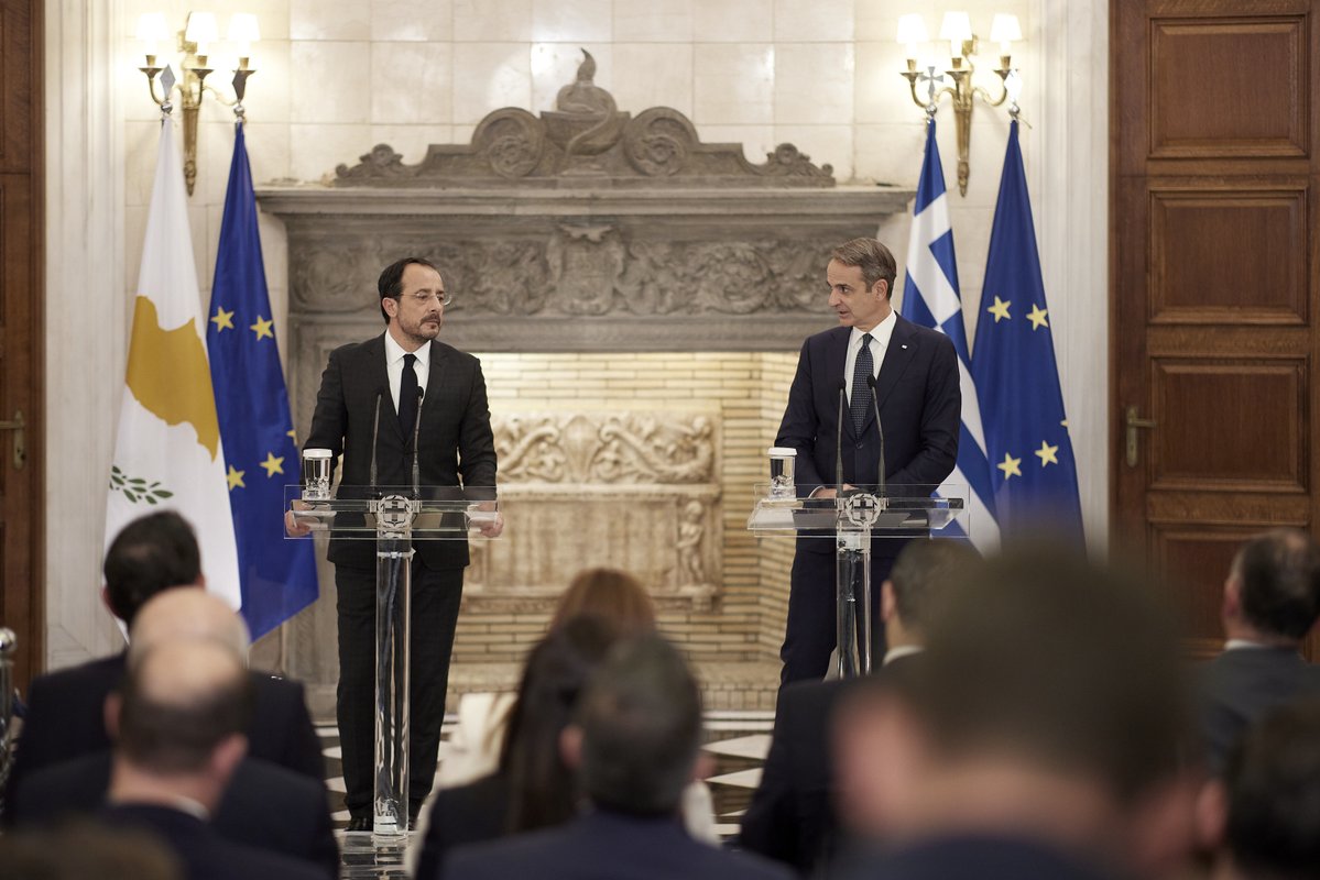 Με τον Πρόεδρο <a href="/Christodulides/">NikosChristodoulides</a> αποφασίσαμε να προχωρήσουμε στην άμεση επικαιροποίηση των οικονομοτεχνικών παραμέτρων του έργου του καλωδίου ηλεκτρικής διασύνδεσης μεταξύ των δύο χωρών μας, έτσι ώστε να μπορεί αυτό να ενισχυθεί και με την είσοδο νέων ισχυρών επενδυτών.