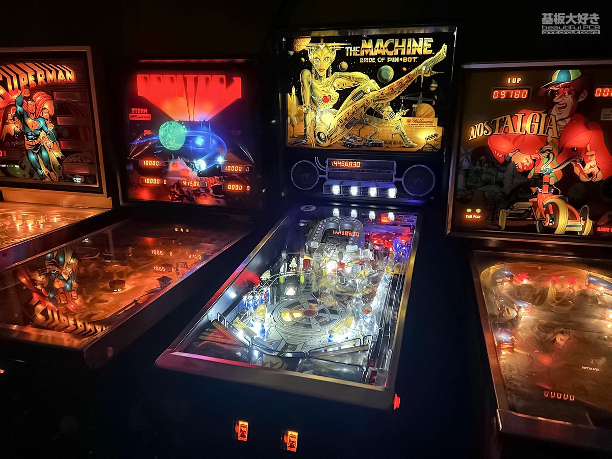 onionsoftware's tweet image. ブライドオブピンボットがやってきた、この4台の中では最新台…!
#TheMachine #Williams #1991 #Pinball