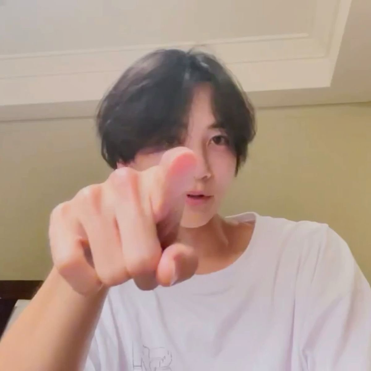 pan_g9's tweet photo. 내일 수능 잘 볼 사람?
대박 날 사람?

너🍀 https://t.co/UJAfYJZVDA