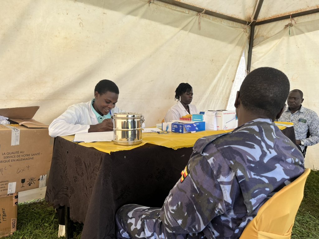 Day 2 of the medical camp at <a href="/BOU_Official/">Bank of Uganda</a> Arua Branch.

We held a health talk to the staff about common cancers in Uganda, their risk factors, symptoms and how they can be diagnosed.

Remember Early Cancer Diagnosis is key in cancer management and prevention.

#Oak_DC #wellness