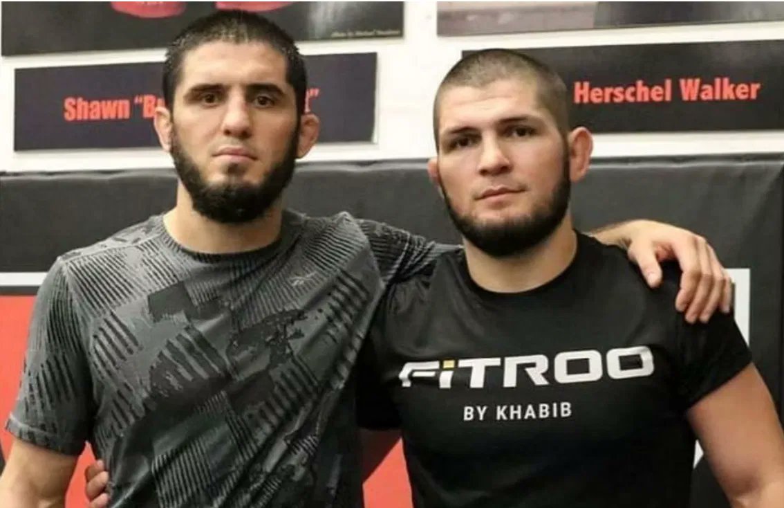 mateusmachado08's tweet photo. "Depois de conquistar o segundo título, ele terá a chance de se tornar um dos melhores da história desse esporte". 

Foi o que Khabib disse sobre Makhachev, caso o russo se torne campeão meio-médio no próximo sábado. 

Na sua opinião, Makhachev entraria na lista? #UFC #UFC322 https://t.co/TntLoZgw68