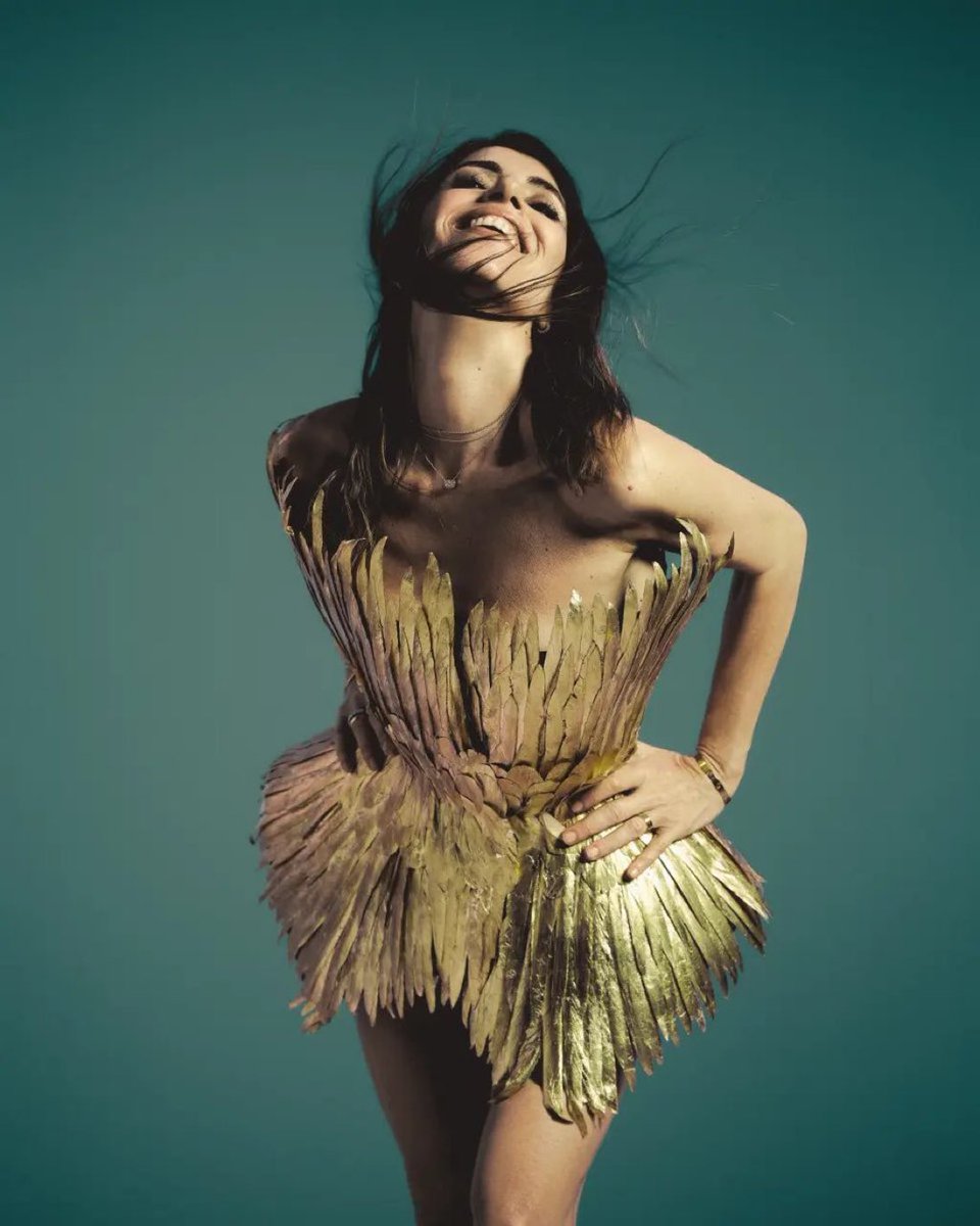 annalisasnation's tweet photo. “Tra le italiane, mi piacerebbe duettare con #Giorgia, dopo Sanremo ci siamo già confrontate e dobbiamo solo concretizzare”

ANNALISA x @LOfficielItalia https://t.co/4Zi28efaBT