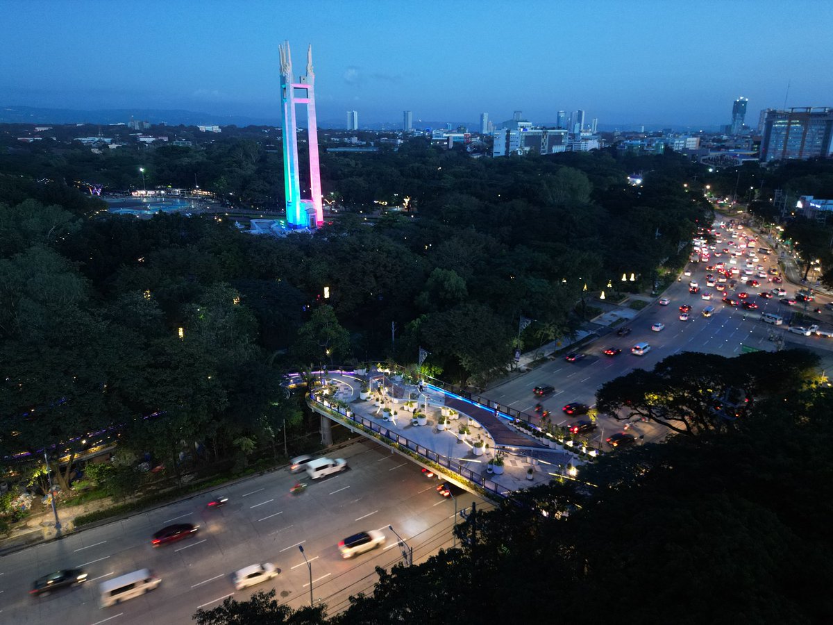 QC PROMENADE, BUKAS NA! 🌿🌲

Bukas na sa publiko ang  QC Elevated Promenade na nagkokonekta sa Quezon Memorial Circle at Ninoy Aquino Parks and Wildlife Center.