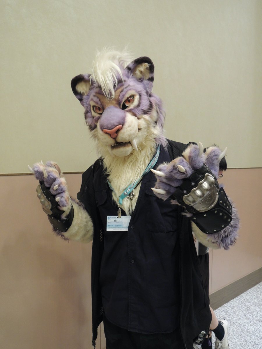 BeastFantasia家族　　都很帥気✨
Fulgur🦅🐍( <a href="/Fulgur17/">Fulgur</a> )
Ferrum🐺( <a href="/X_FromTheFuture/">Ferrum</a>  )
Akamtorum🐯( <a href="/Akamtorum316/">霸龍Akamtorum</a> )
#Infurnity2025