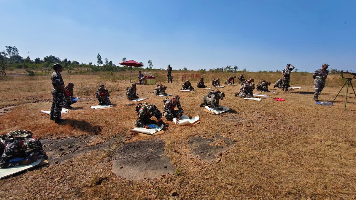 आज दिनांक 12 नवंबर 2025 को सशस्त्र सीमा बल अकादमी, भोपाल में संचालित 17वीं BRTC के प्रशिक्षणार्थियों के Map reading Final test के छायाचित्र।
<a href="/SSB_INDIA/">Sashastra Seema Bal</a>